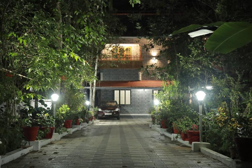 Holiday home Anandam - Premium 3bhk Plush Homestay, Near Kumarakom Vaikom