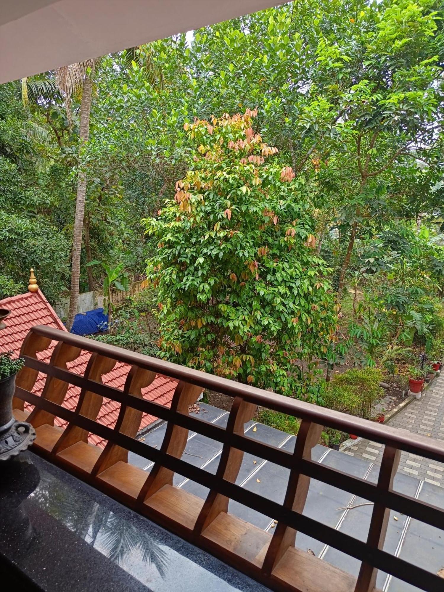 Anandam - Premium 3bhk Plush Homestay, Near Kumarakom